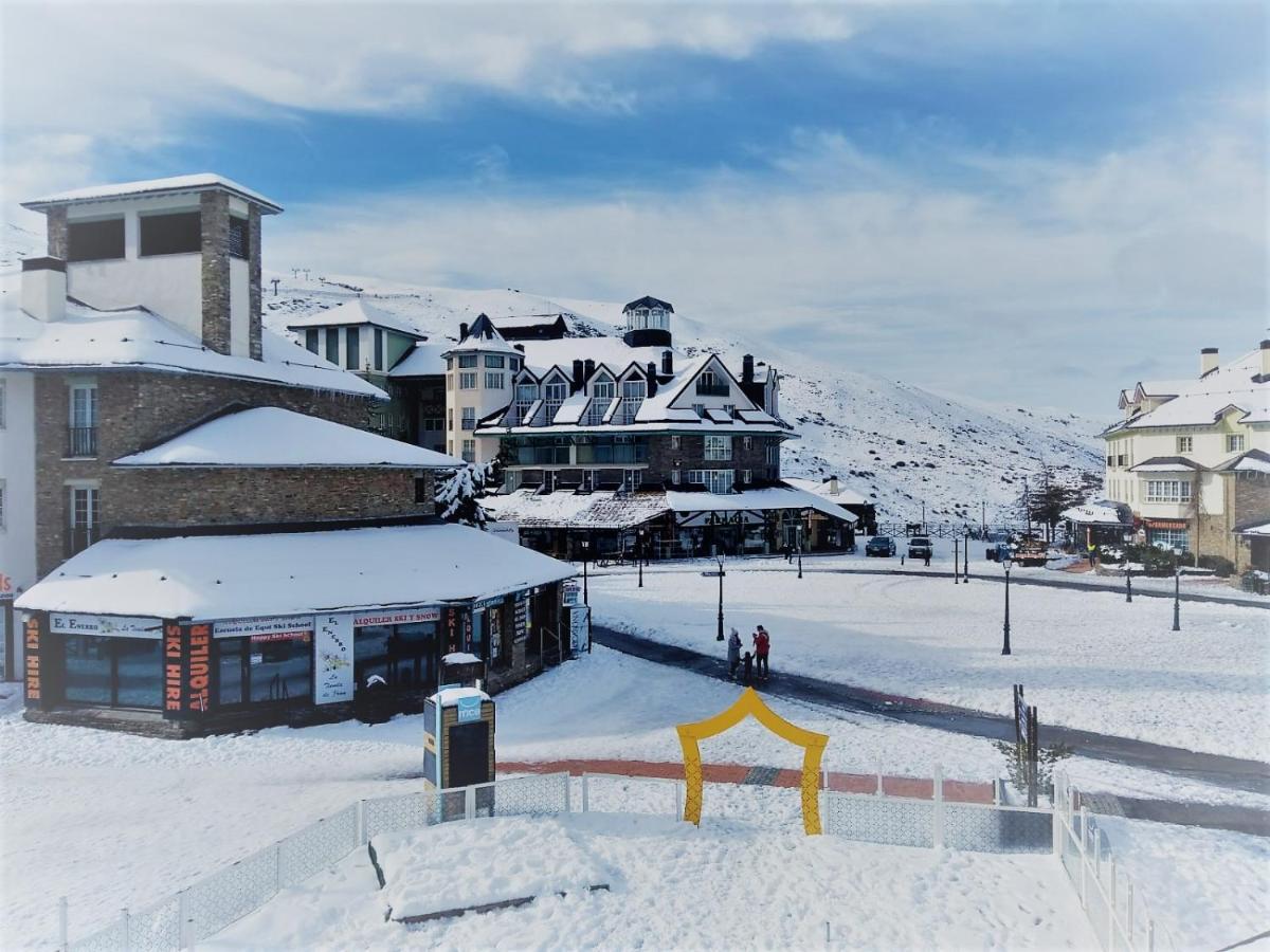 Ski & Snow Apartmentos By Todosierranevada - Plaza Principal Junto A Los Telecabinas Sierra Nevada Exterior photo