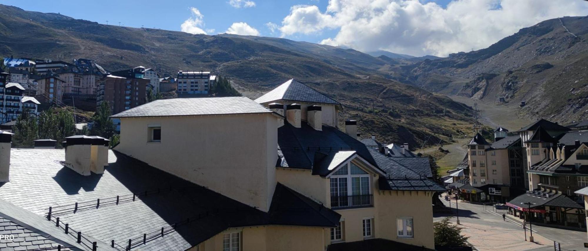 Ski & Snow Apartmentos By Todosierranevada - Plaza Principal Junto A Los Telecabinas Sierra Nevada Exterior photo