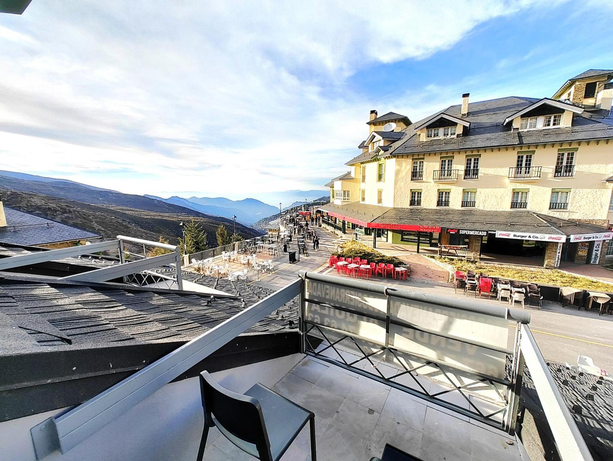 Ski & Snow Apartmentos By Todosierranevada - Plaza Principal Junto A Los Telecabinas Sierra Nevada Exterior photo